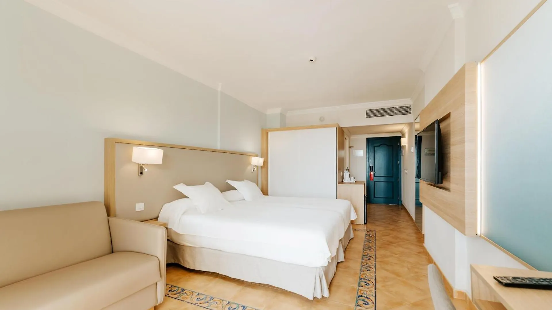 R2 Buganvilla Hotel & Spa Morro Jable  4*, Morro Jable (Fuerteventura)